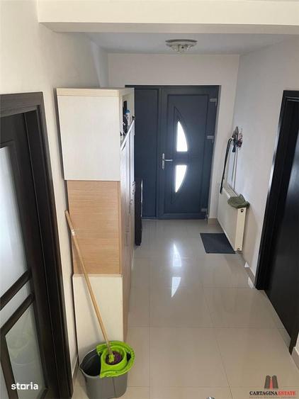 Casă cu 4 camere cu Teren 500 Mp în Central