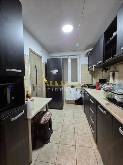 Apartament cu 3 camere decomandat, mobilat în Dristor