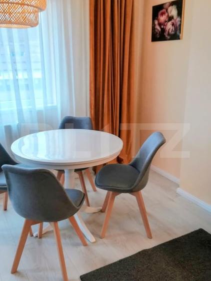 Apartament cu 2 camere semidecomandat, mobilat în Florești