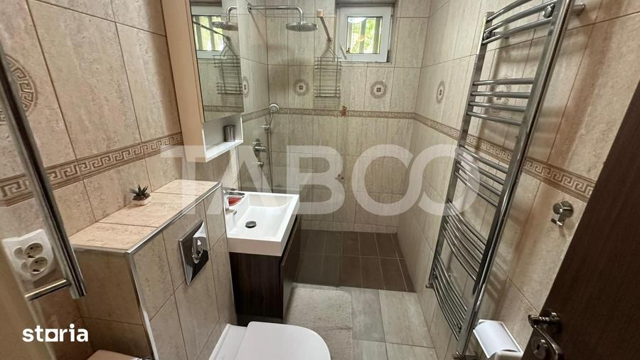 Apartament cu 3 camere semidecomandat în Central