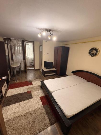 Garsonieră decomandată în Tătărași