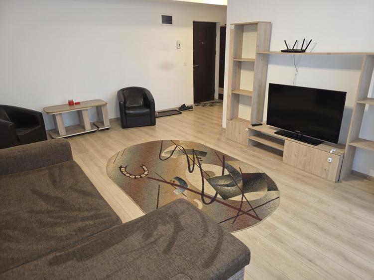Apartament cu 2 camere decomandat în Trivale