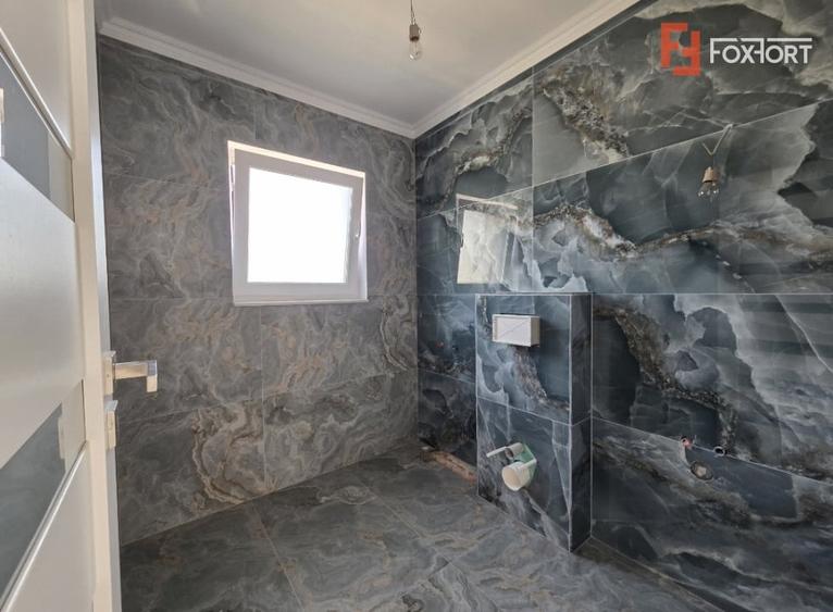 Casă individuală cu 4 camere cu Canalizare în Gai