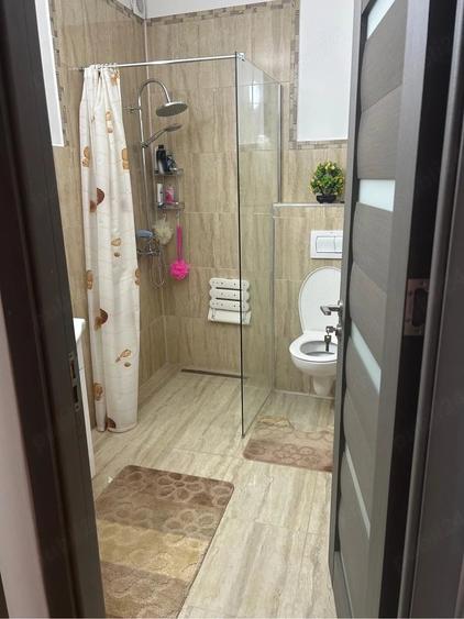 Casă cu 4 camere cu Teren 200 Mp în Reșița