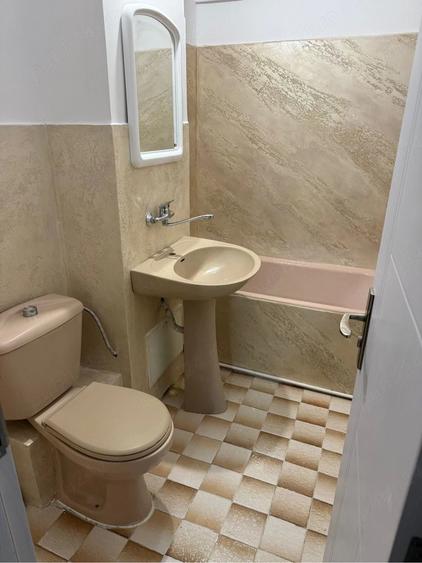 Apartament cu 2 camere decomandat în Pandurilor