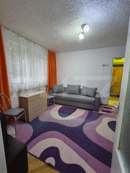Apartament cu 2 camere semidecomandat, mobilat în Micro 1