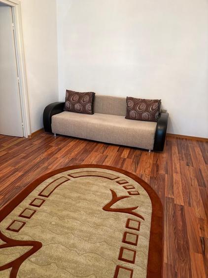 De vanzare partament 2 camere, 50 mp, etaj 2 - Str. Negoiu, Fagaras - 2