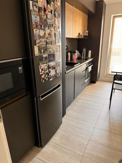 Apartament cu 3 camere decomandat în Crețuleasca
