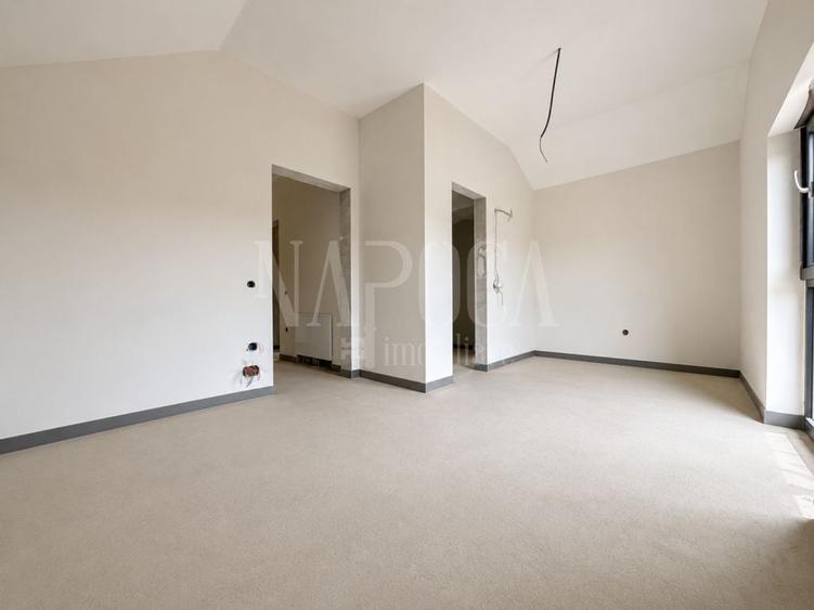 Duplex cu 4 camere cu Canalizare în Mănăștur