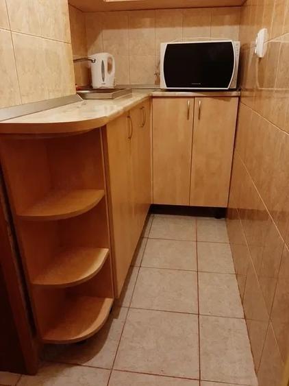 Garsonieră decomandată în Central