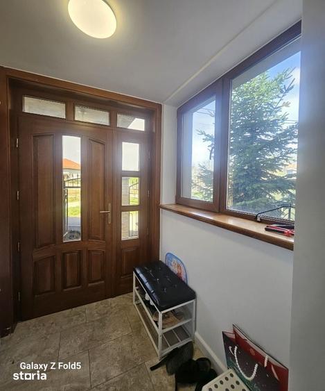 Casă cu 4 camere cu Teren 700 Mp în Cihei