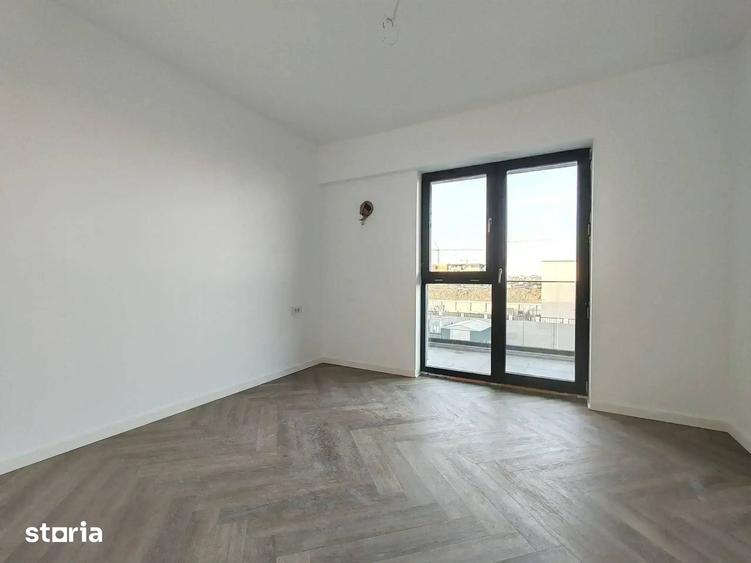 Apartament cu 3 camere decomandat în Theodor Pallady