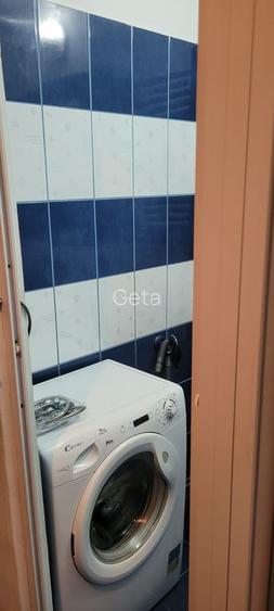 Vand apartament cu 2 camere