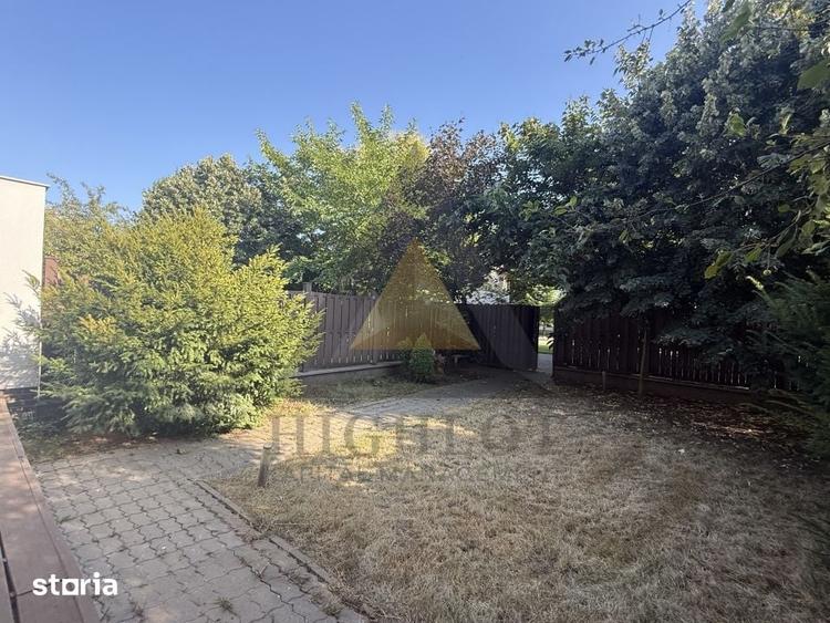 Casă cu 4 camere cu Teren 453 Mp în Central