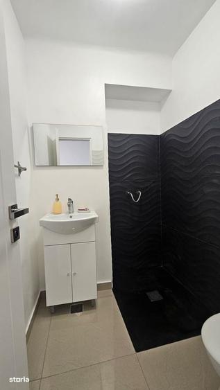Apartament cu 4 camere în Aviatorilor