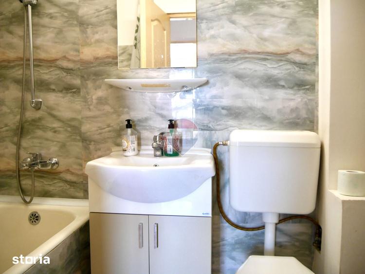 Apartament cu 2 camere în Cetate
