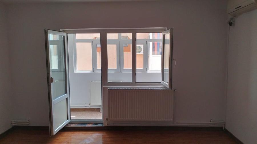 Apartament cu 2 camere semidecomandat în Nord