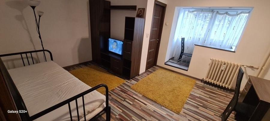 Garsonieră semidecomandată în Central