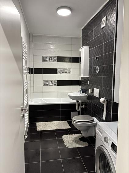 Apartament cu 2 camere decomandat în Tractorul