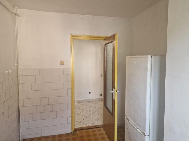 Apartament cu 2 camere decomandat în Mărăței