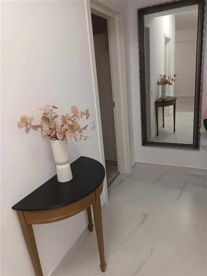 Apartament cu 2 camere decomandat, mobilat în Podu Roș