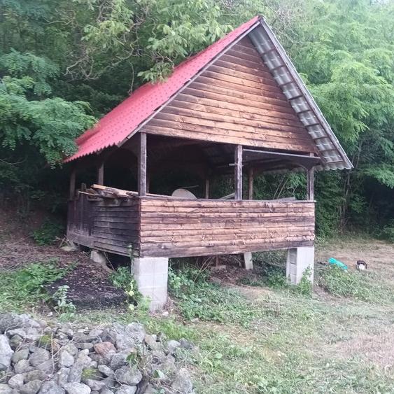 Casă cu Teren 1000 Mp în Livezile