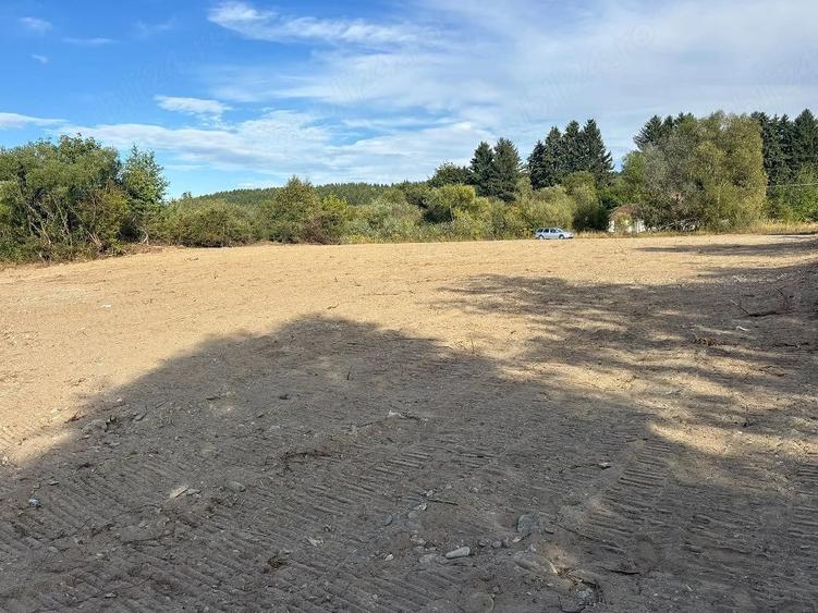 Teren de 30 mp, în Sâmbăta de Sus