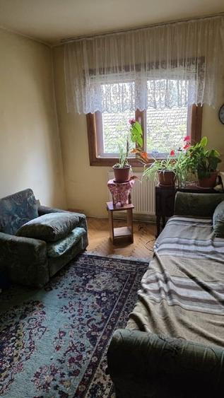 Apartament cu 2 camere semidecomandat, mobilat în Central