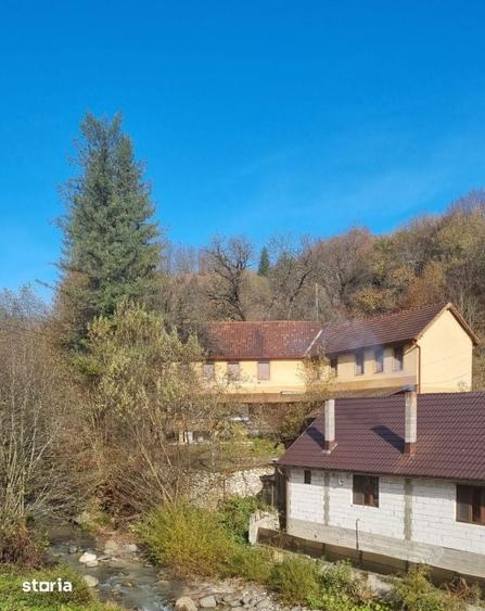 Casă cu 5 camere cu Teren 899 Mp în Constantin Daicoviciu