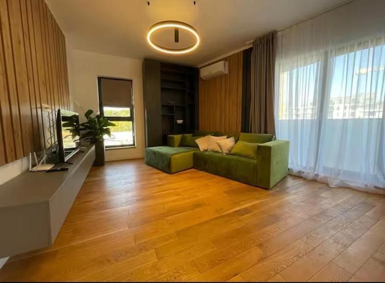 Apartament cu 2 camere în Băneasa — fotografia 1