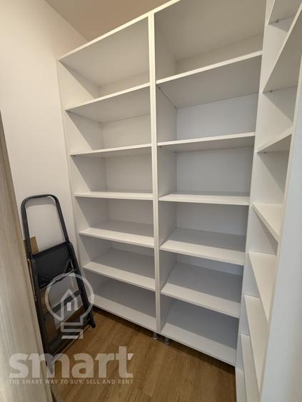 Apartament cu 2 camere semidecomandat, mobilat în Borhanci