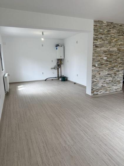 Casă cu 3 camere în Brebu