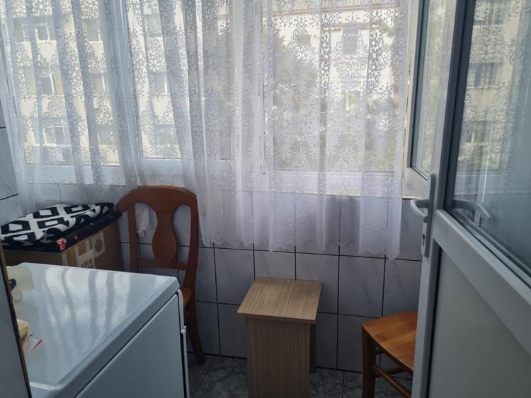 Apartament 3 camere de vânzare, decomandat – zona Inelul 1 - 12