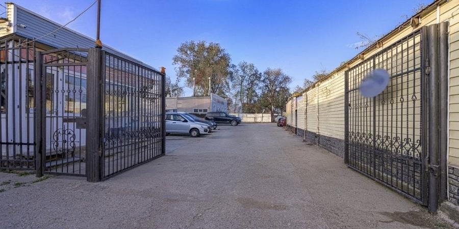 Spațiu comercial, de 3,884 mp, în Pantelimon
