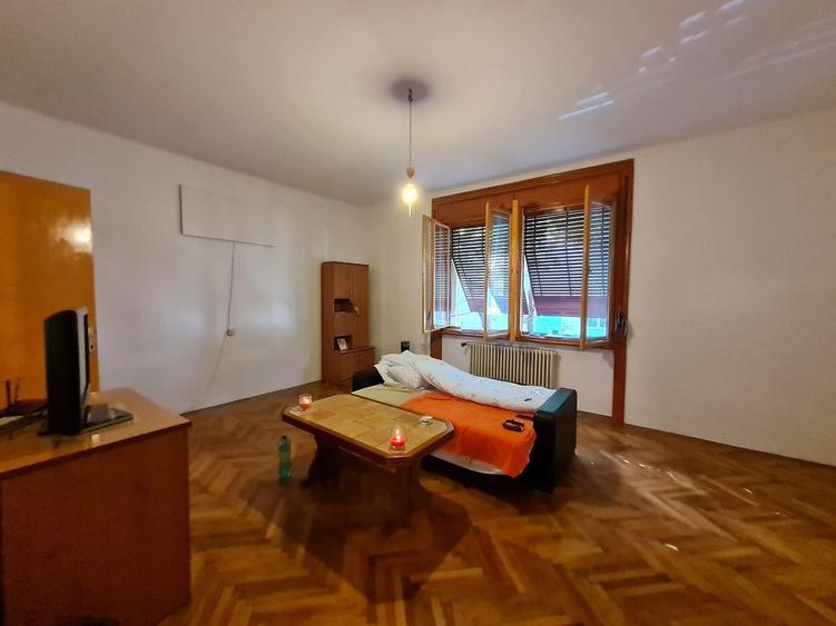 Apartament cu 2 camere semidecomandat, mobilat în Ultracentral