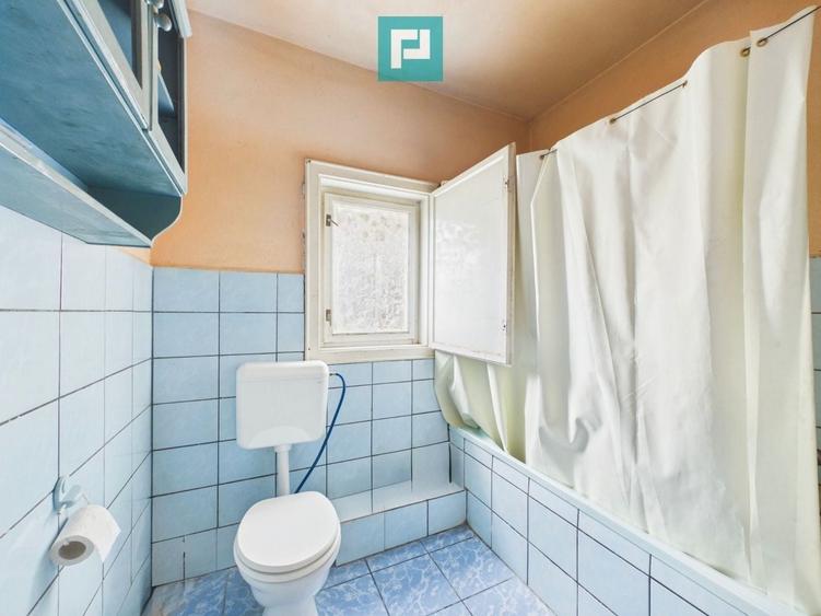 Casă individuală cu 4 camere cu Canalizare în Central