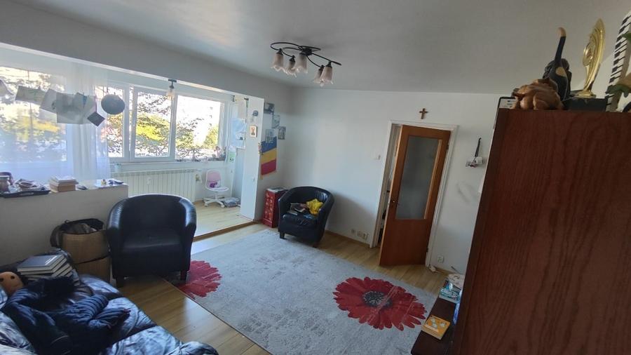 Apartament cu 3 camere în Camil Ressu