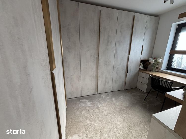 Casă cu 4 camere cu Teren 372 Mp în Corbeanca