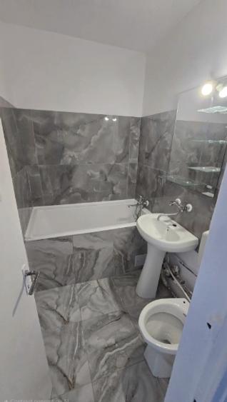 2 camere, Podu Ros, Aleea Rozelor – renovat complet. - 3