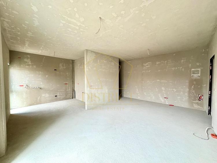 Apartament cu 4 camere decomandat în Braytim