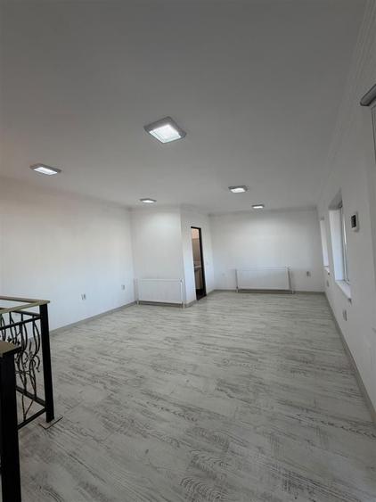 Casă individuală cu 5 camere cu Canalizare în Gheorgheni