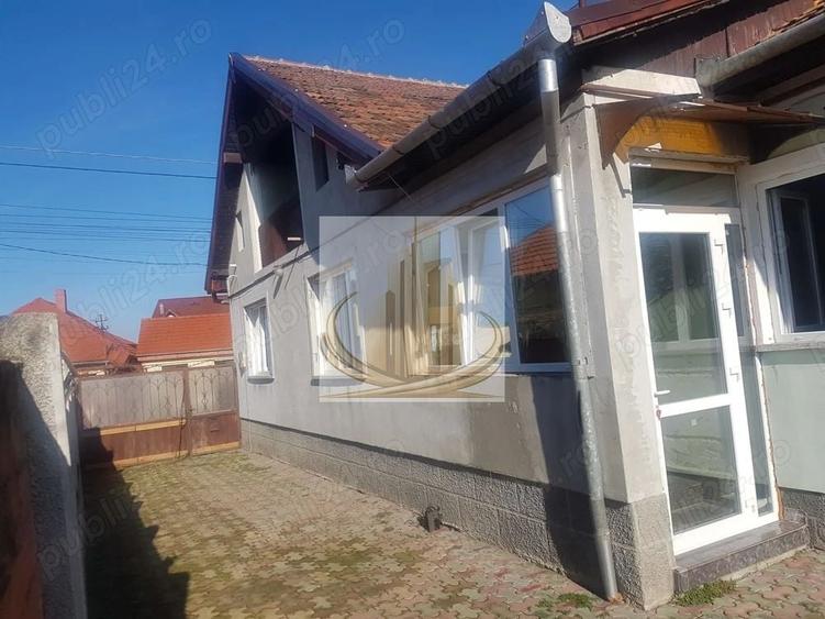 Casă individuală cu 3 camere cu Canalizare în Mehala