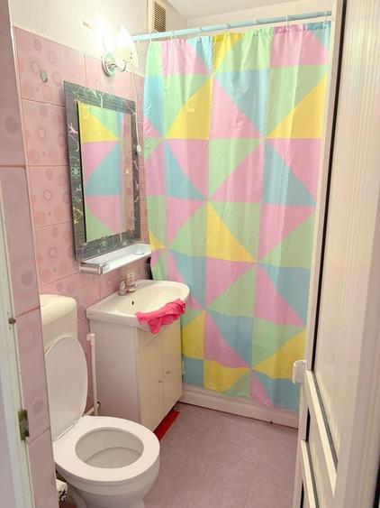 Apartament cu 2 camere semidecomandat, mobilat în Micro 16