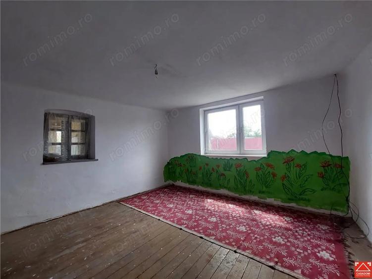 Casă cu 4 camere cu Teren 400 Mp în Vinga