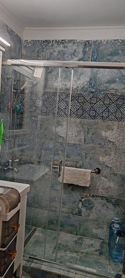 Apartament cu 2 camere semidecomandat în Olteniței