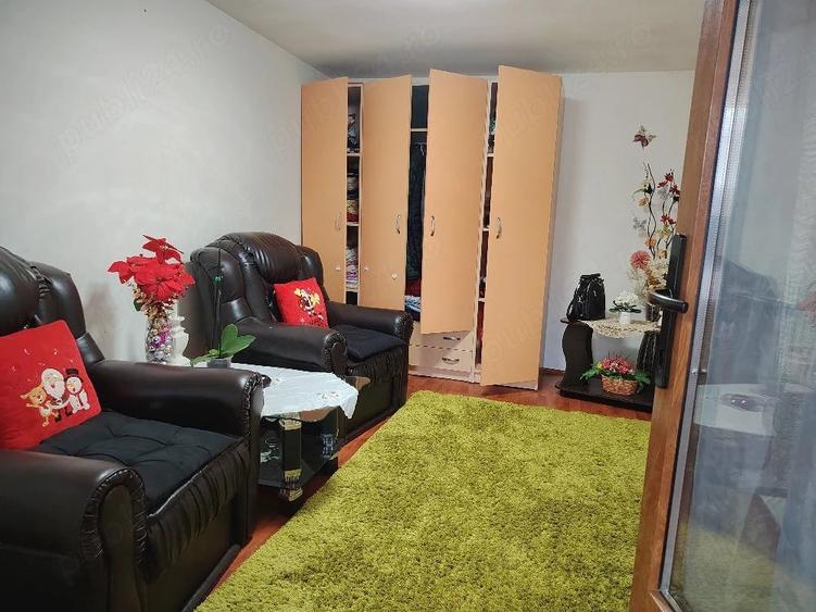 Casă cu Teren 1543 Mp în Șipet