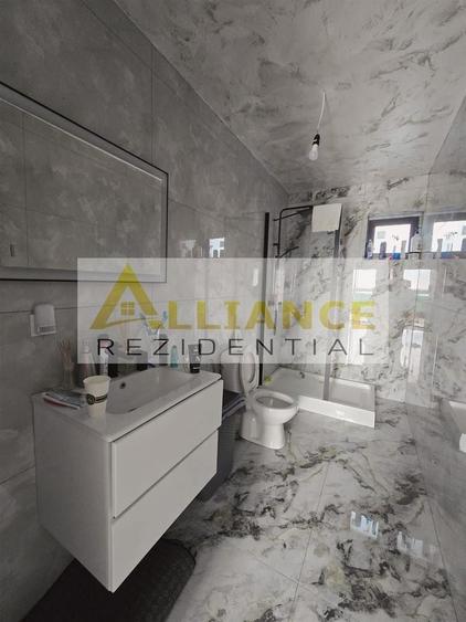 Casă individuală cu 3 camere decomandat cu Canalizare în Berceni
