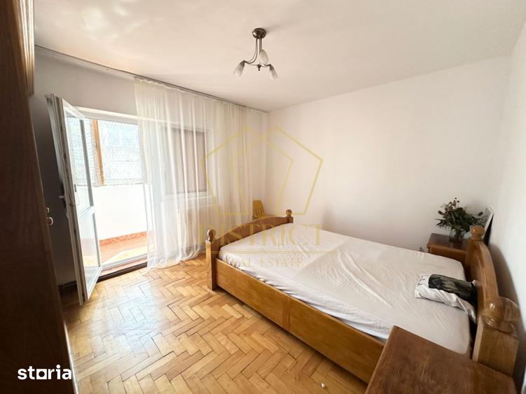 Apartament cu 3 camere decomandat în Dacia