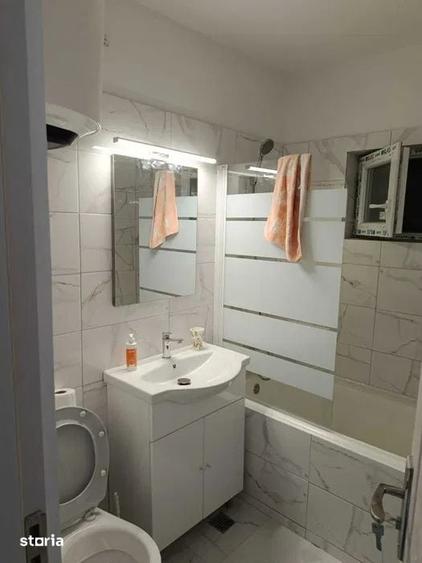 Apartament cu 2 camere semidecomandat în Mărășești