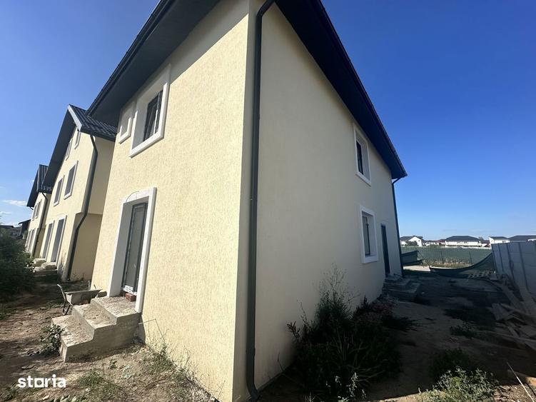 Casă cu 4 camere cu Teren 242 Mp în Central